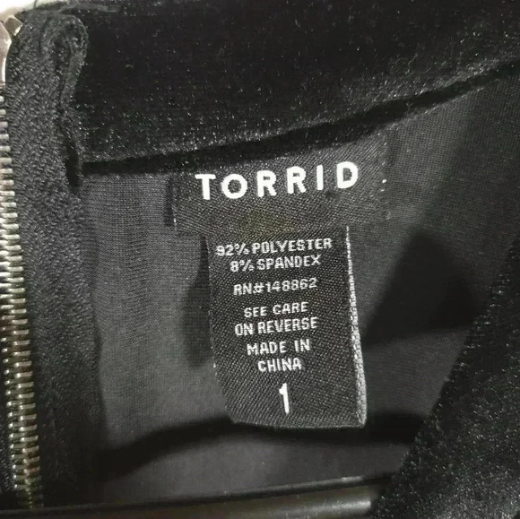Torrid Black Velour Dressy Holiday Tank Top Size 1X - Picture 5 of 5